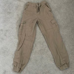 Tanned cargo pants